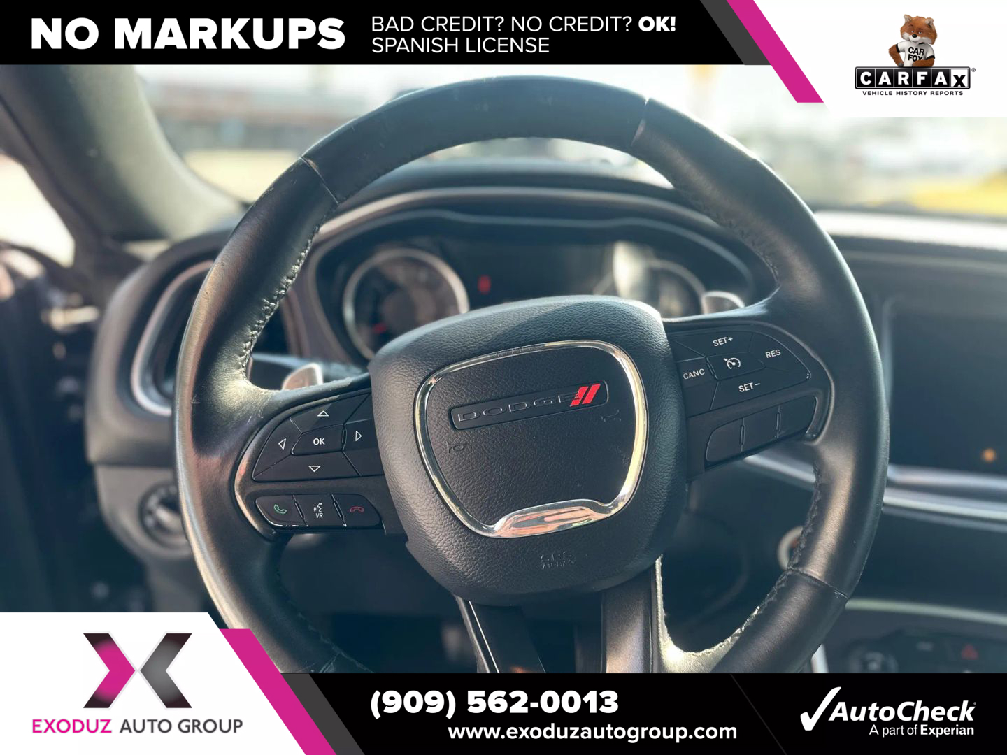 2016 Dodge Challenger SXT photo 8
