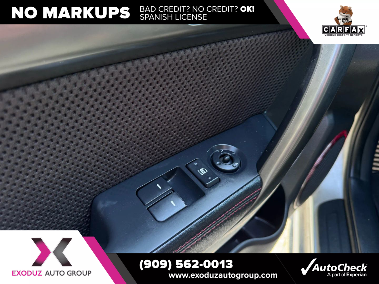 2011 Kia Forte Koup SX photo 16