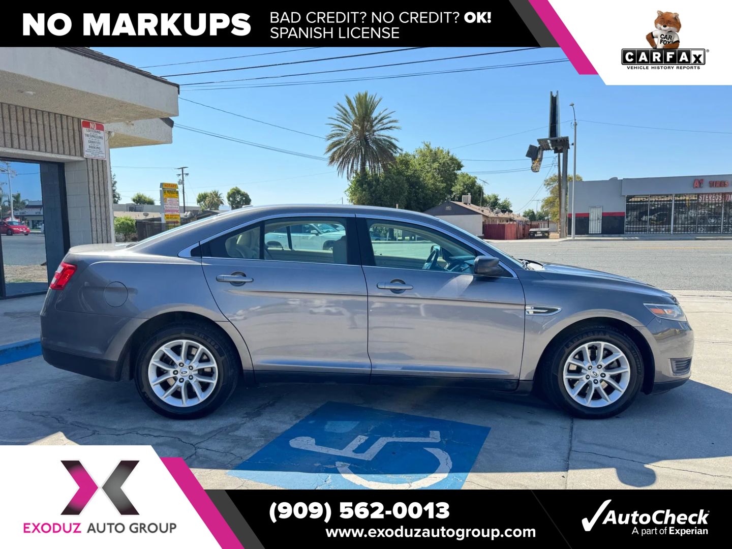 2014 Ford Taurus SE photo 5