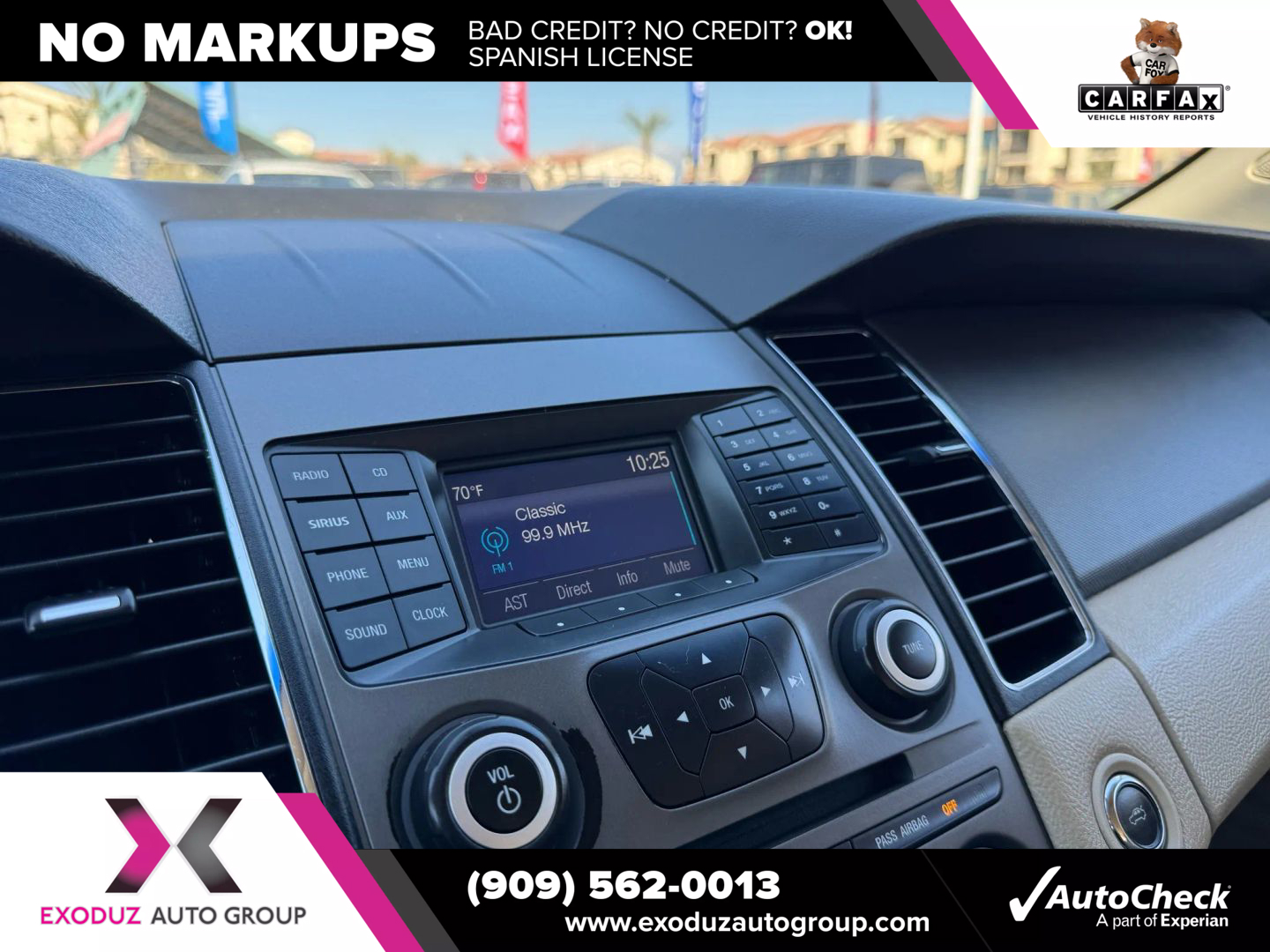 2014 Ford Taurus SE photo 12