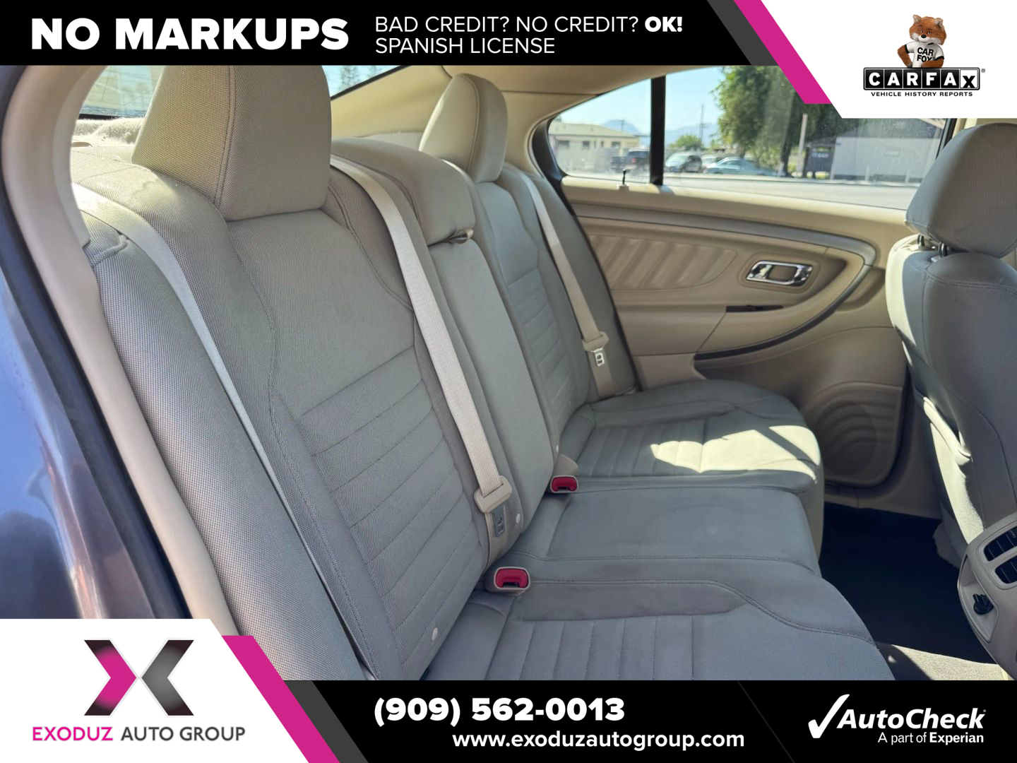2014 Ford Taurus SE photo 23