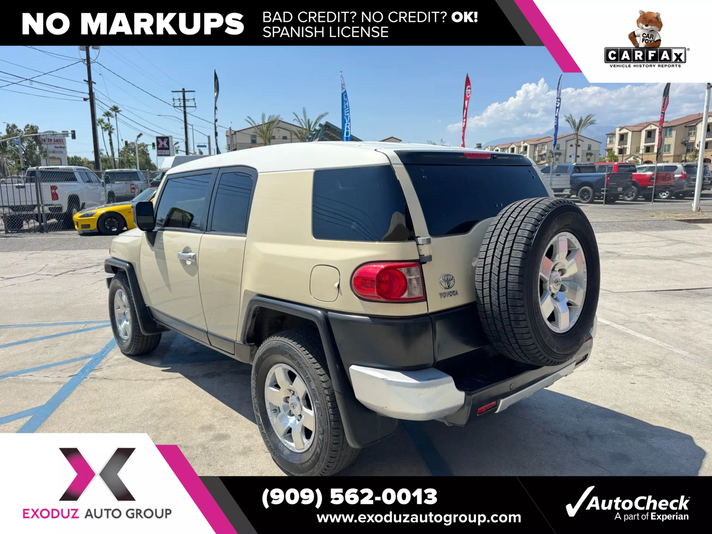 2008 Toyota FJ Cruiser Base photo 2
