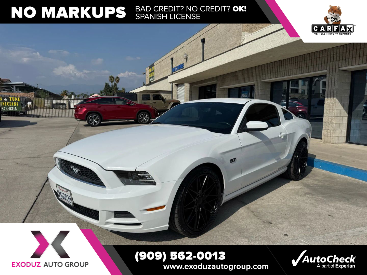 2014 Ford Mustang V6 Premium photo 3