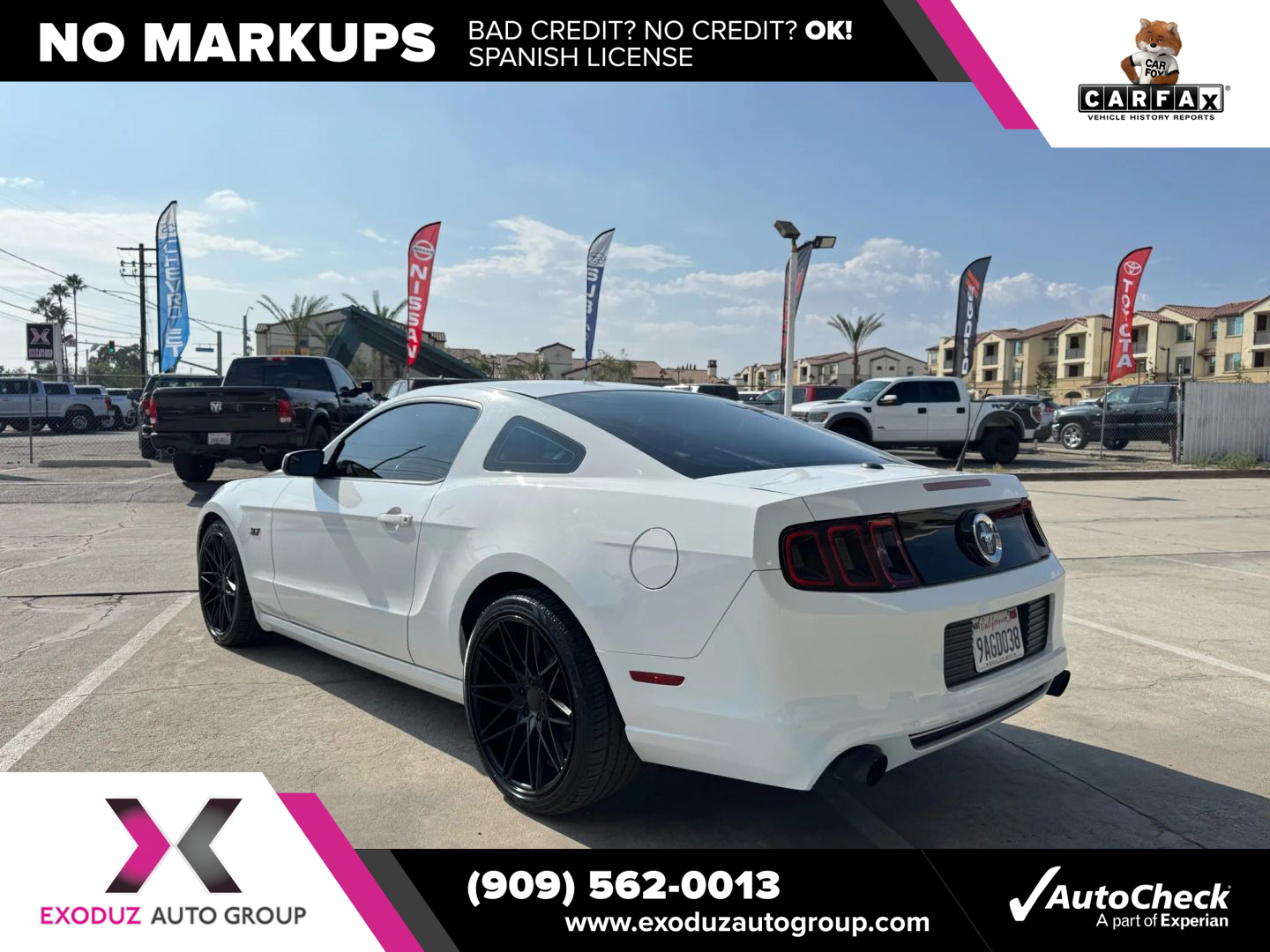 2014 Ford Mustang V6 Premium photo 5