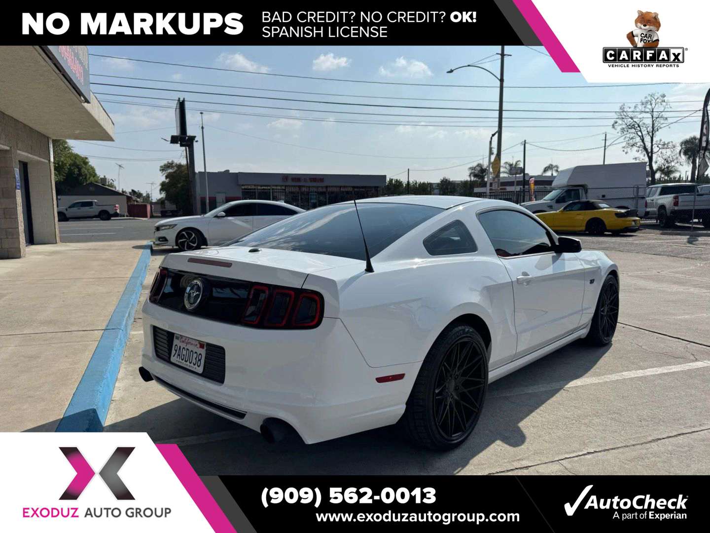 2014 Ford Mustang V6 Premium photo 7