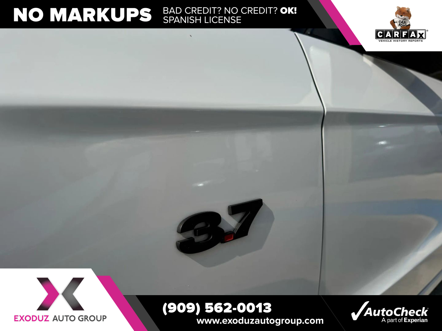 2014 Ford Mustang V6 Premium photo 9