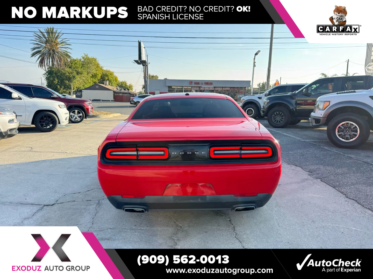 2016 Dodge Challenger SXT photo 4