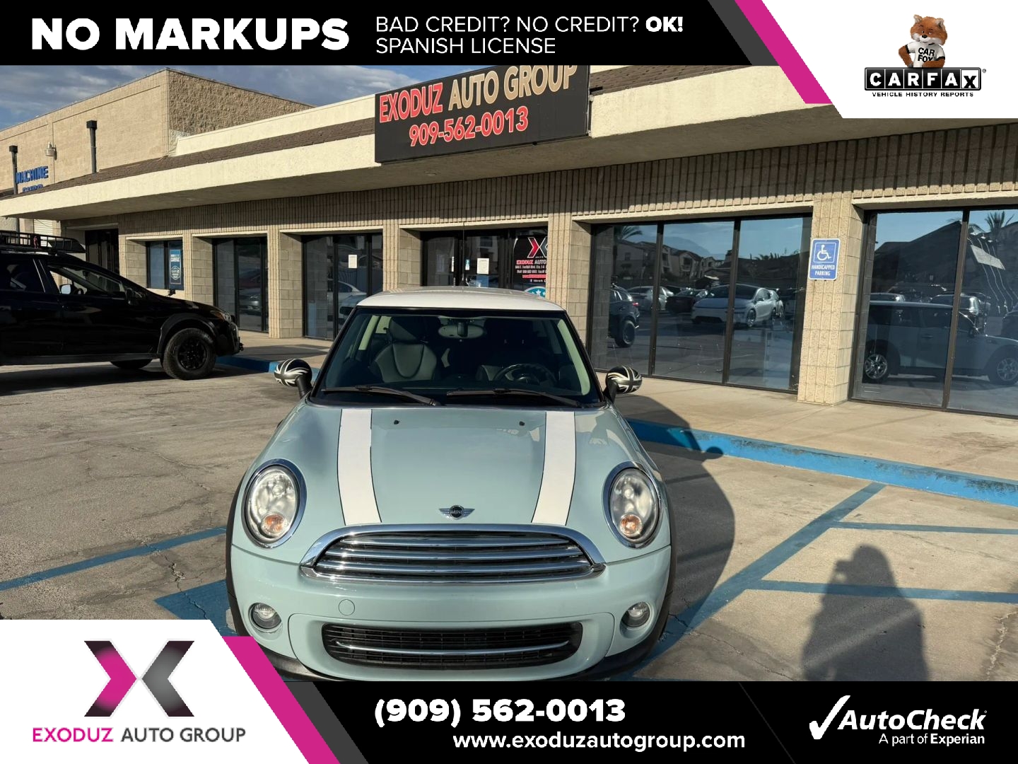 Photo 2 of this MINI Cooper Hardtop