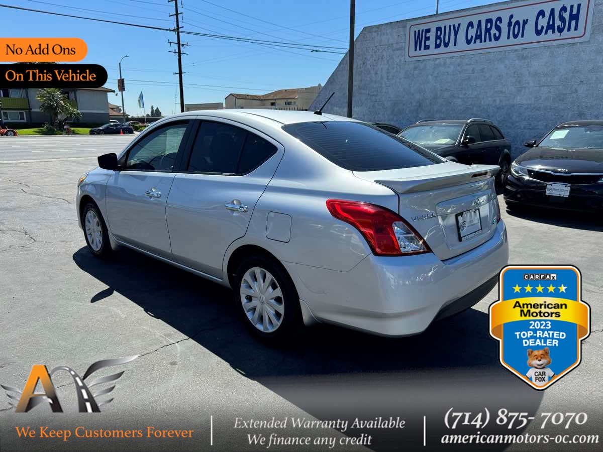 2015 Nissan Versa SV