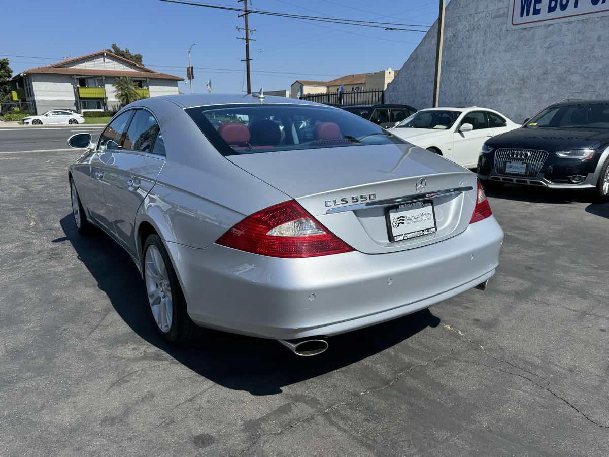 2008 Mercedes Benz CLS 550 photo 2