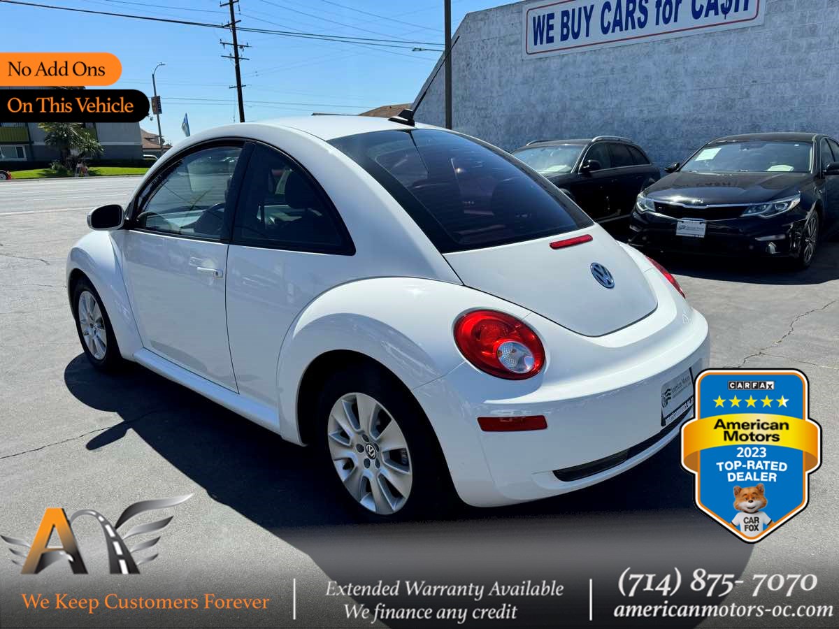 2010 Volkswagen New Beetle Coupe 