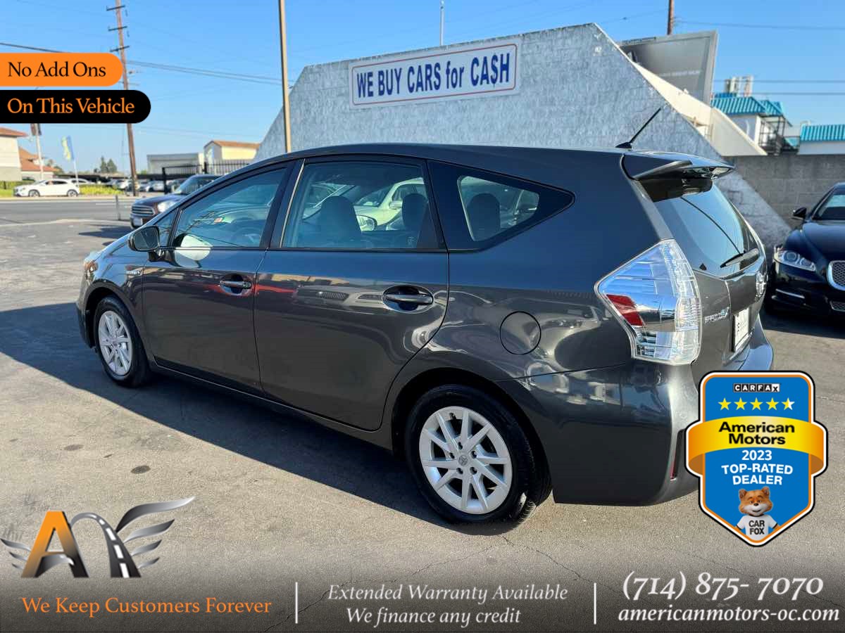 2014 Toyota Prius v Three