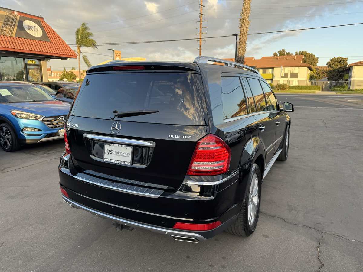 2012 Mercedes Benz GL 350 BlueTEC photo 2