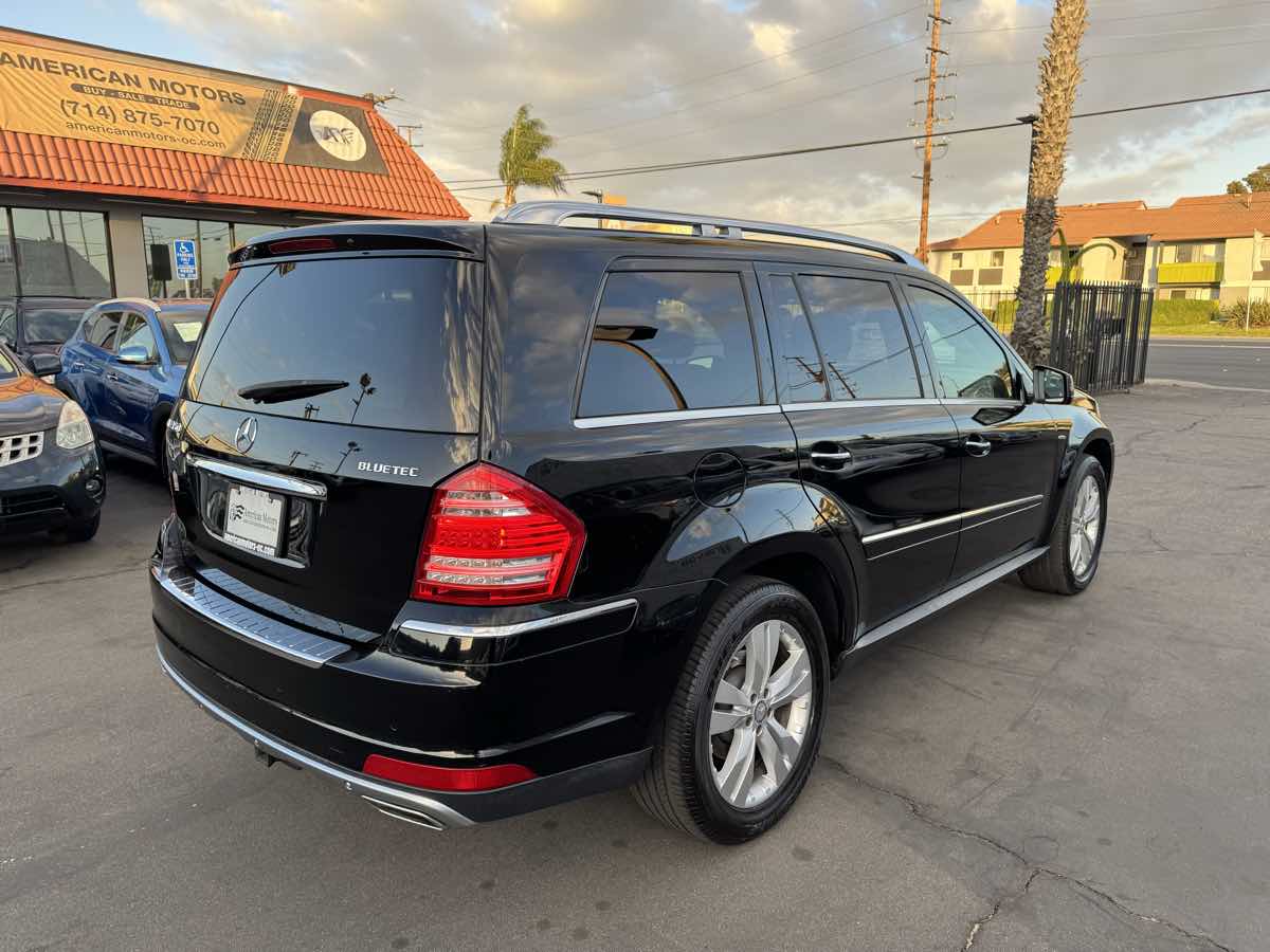 2012 Mercedes Benz GL 350 BlueTEC photo 3