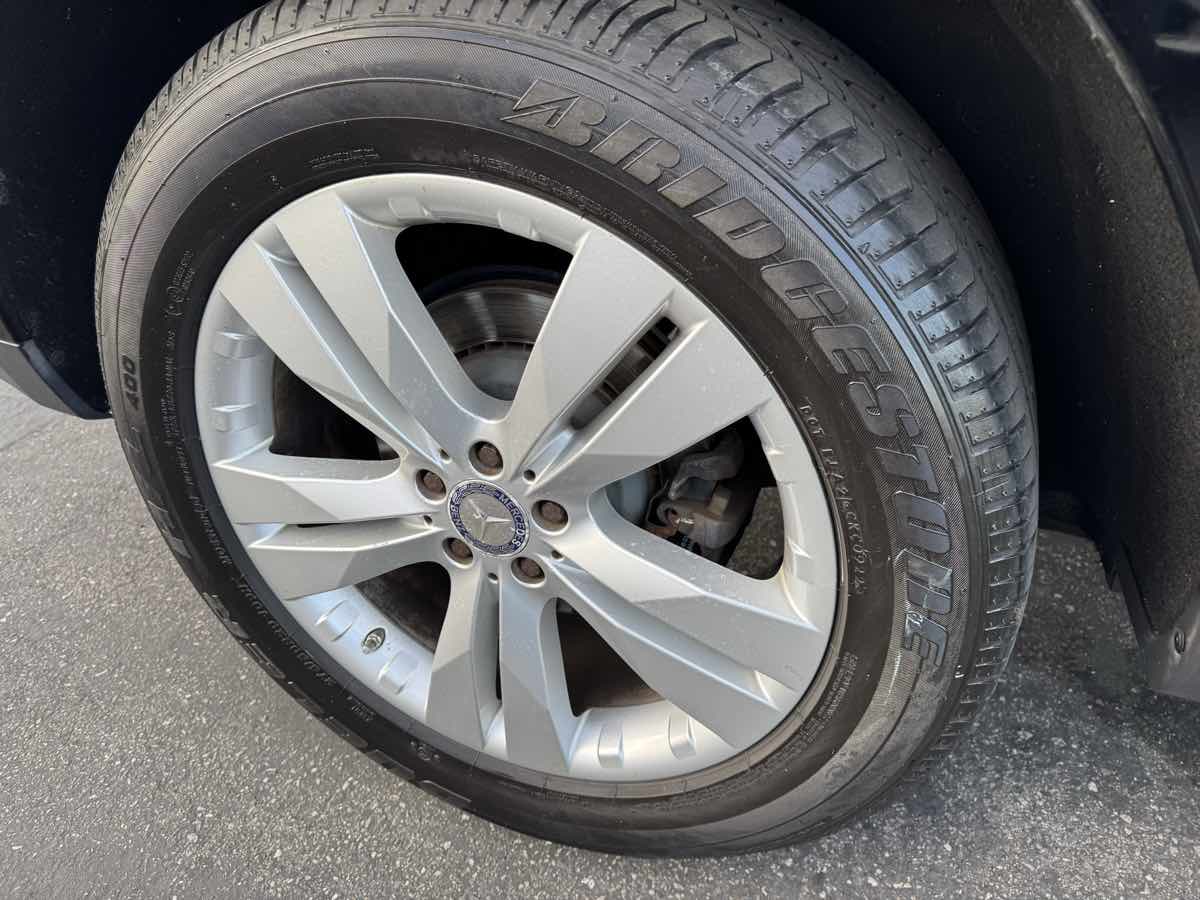 2012 Mercedes Benz GL 350 BlueTEC photo 14