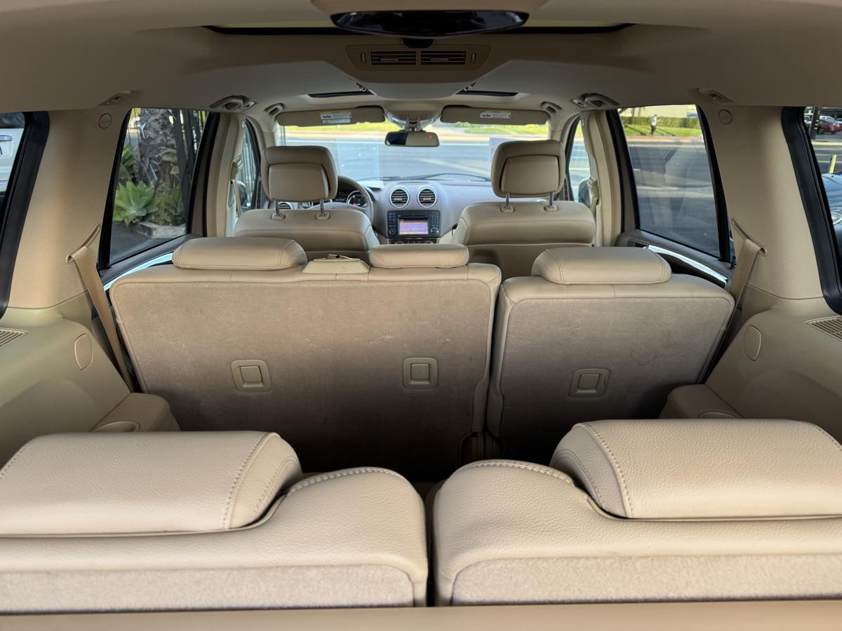 2012 Mercedes Benz GL 350 BlueTEC photo 18
