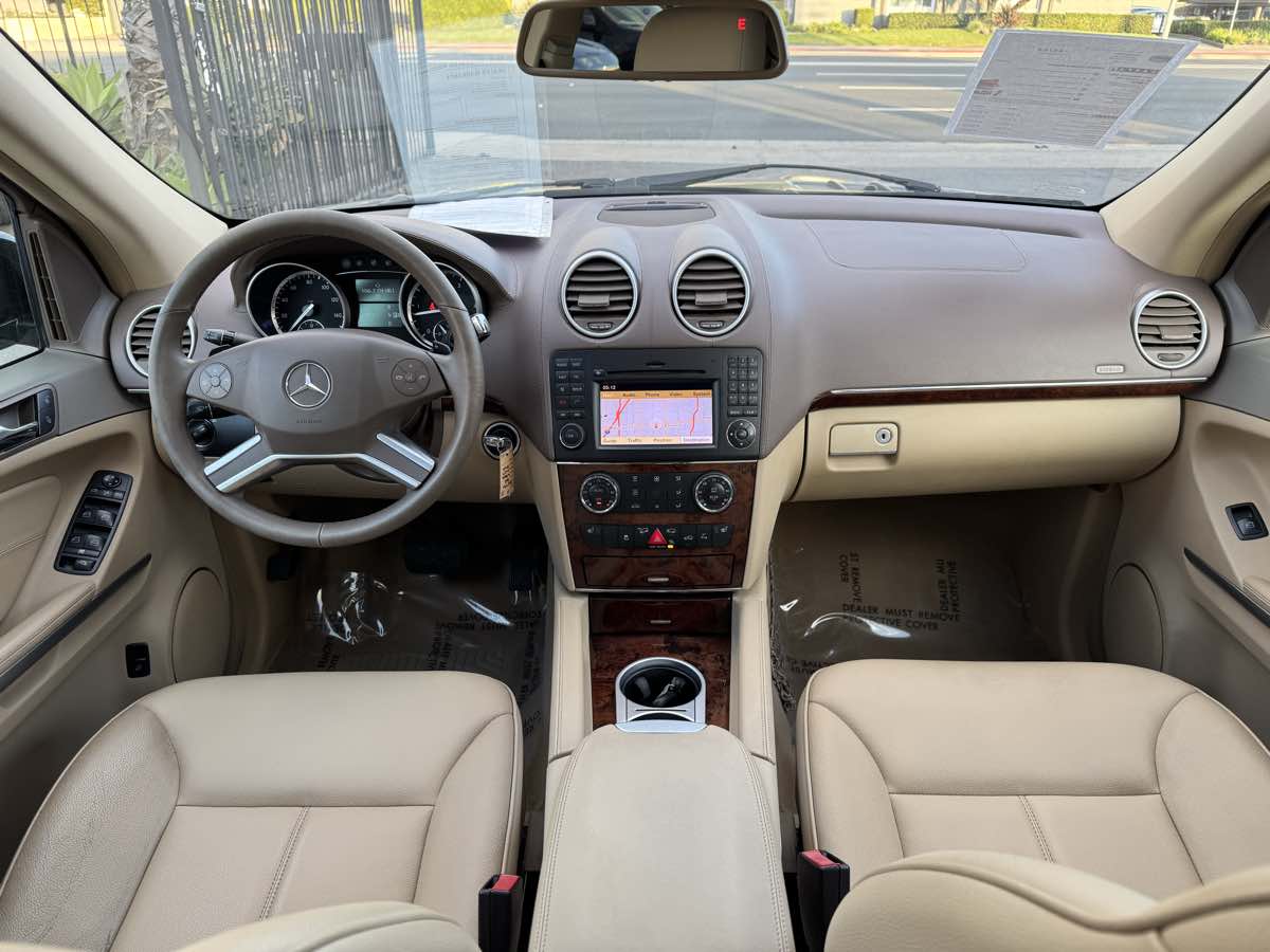 2012 Mercedes Benz GL 350 BlueTEC photo 28