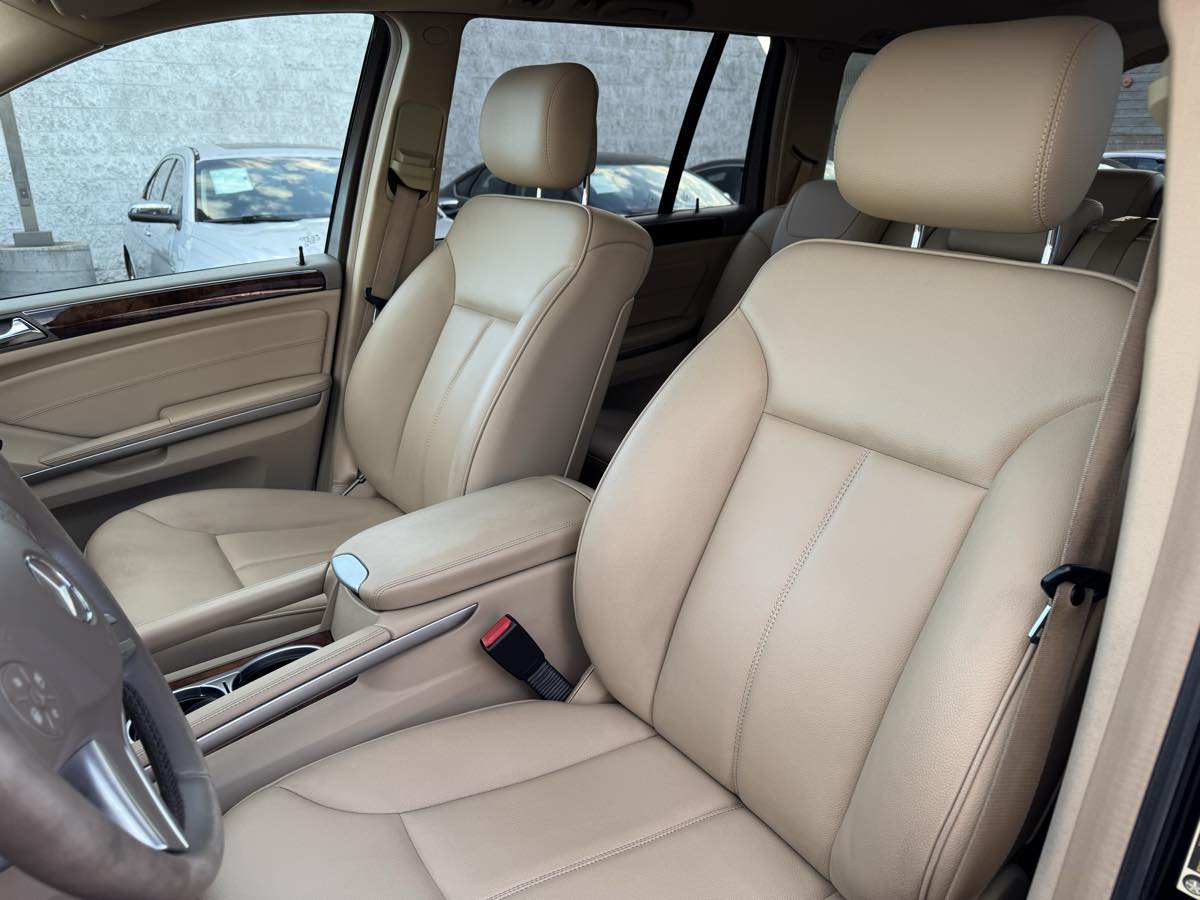 2012 Mercedes Benz GL 350 BlueTEC photo 33