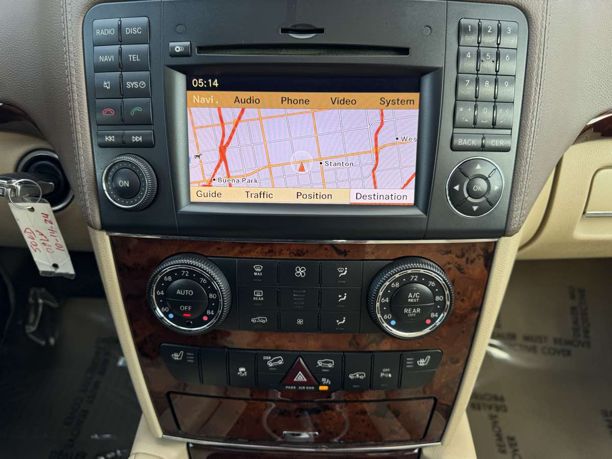 2012 Mercedes Benz GL 350 BlueTEC photo 39