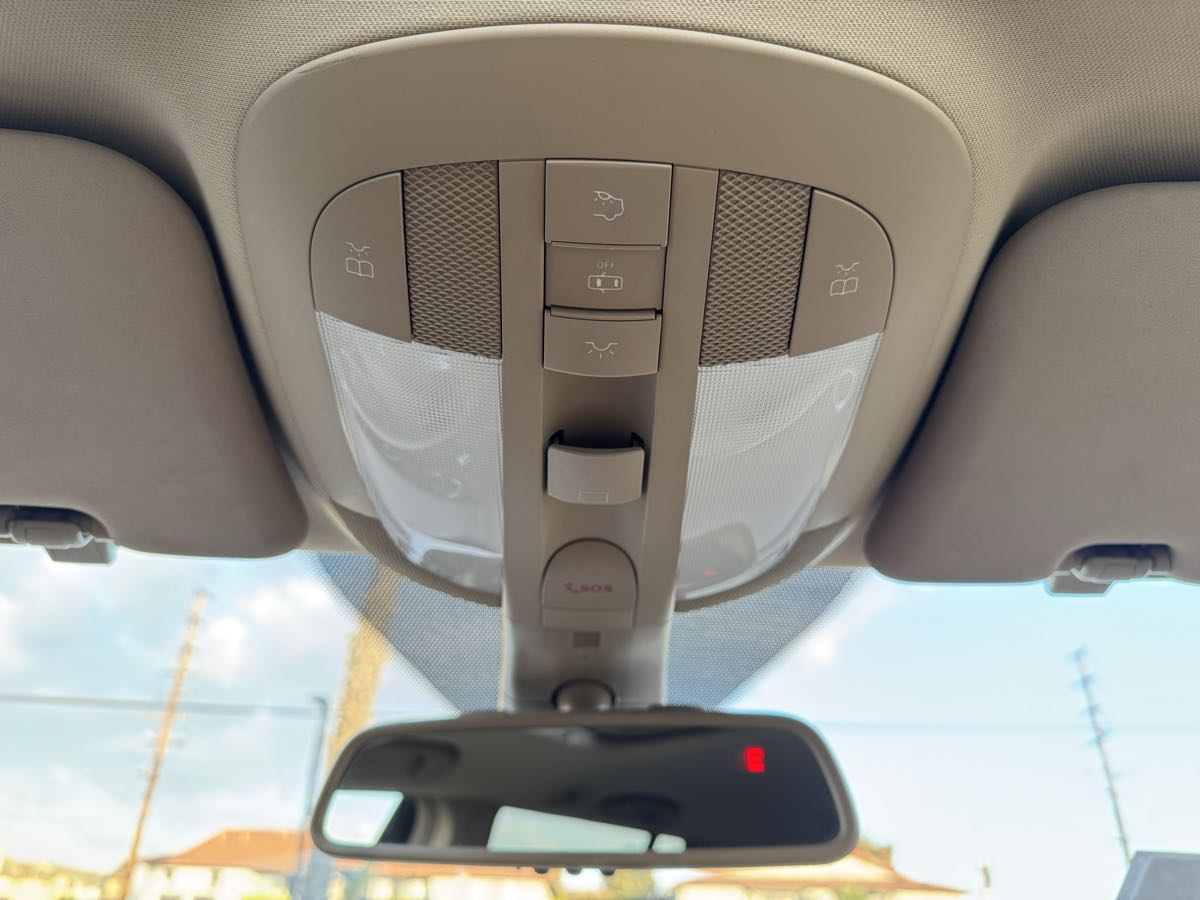 2012 Mercedes Benz GL 350 BlueTEC photo 42