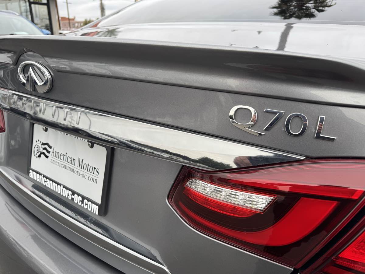 Sold 2019 INFINITI Q70 3.7 LUXE in Stanton