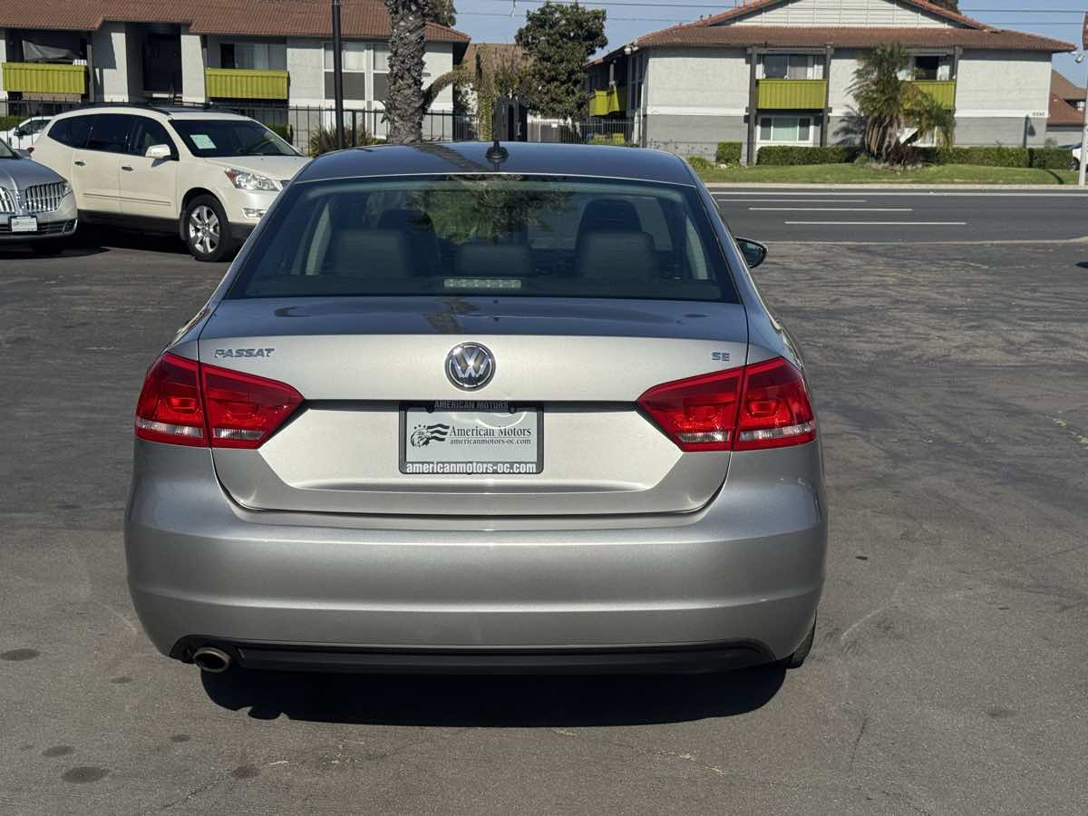 2012 Volkswagen Passat SE photo 3
