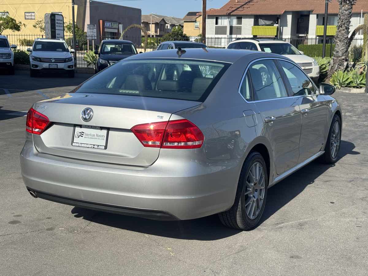 2012 Volkswagen Passat SE photo 4