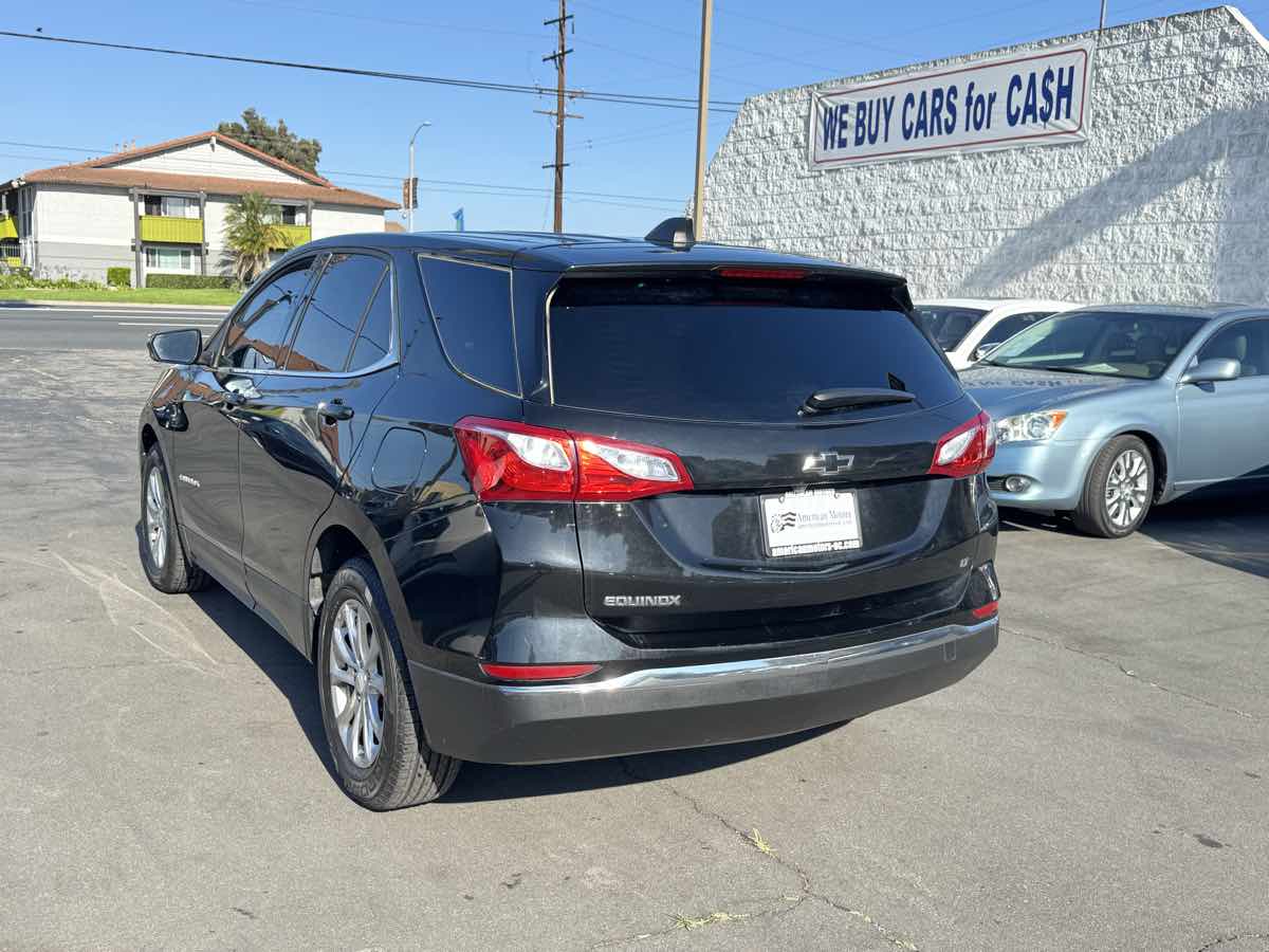 2020 Chevrolet Equinox LT photo 2