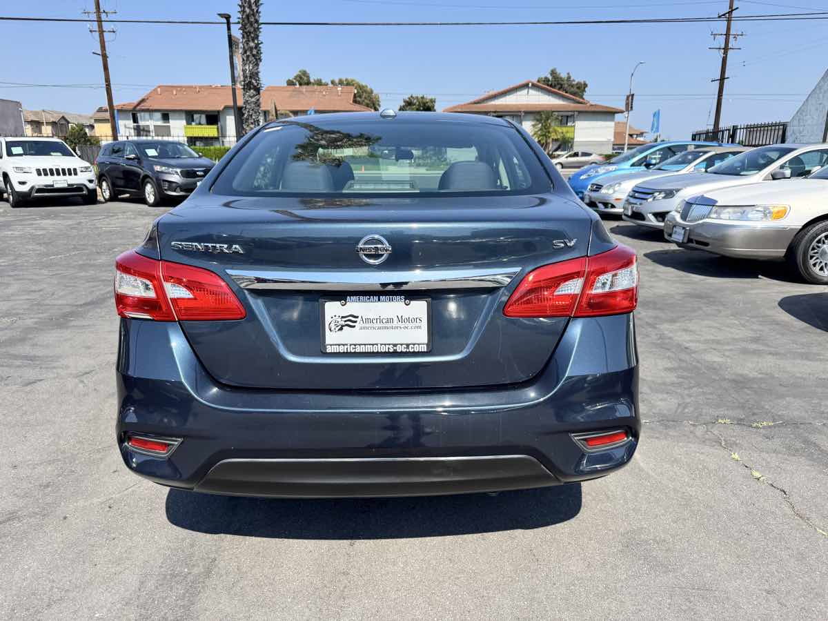 2016 Nissan Sentra SV photo 3