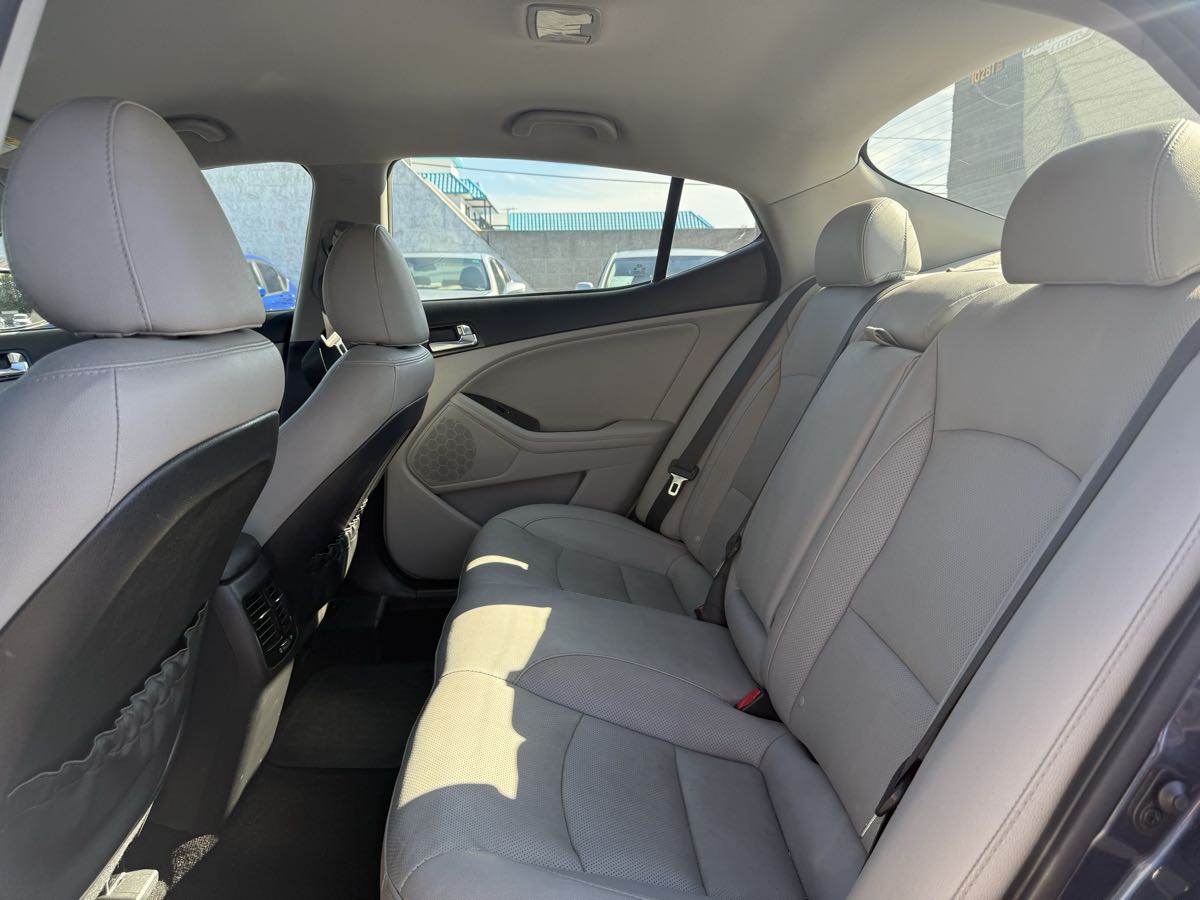 2015 Kia Optima EX photo 30