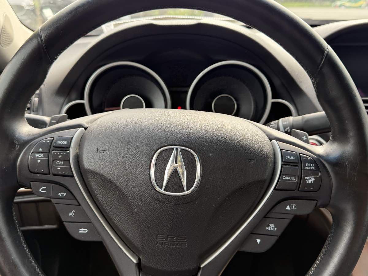 2010 Acura TL Technology photo 28