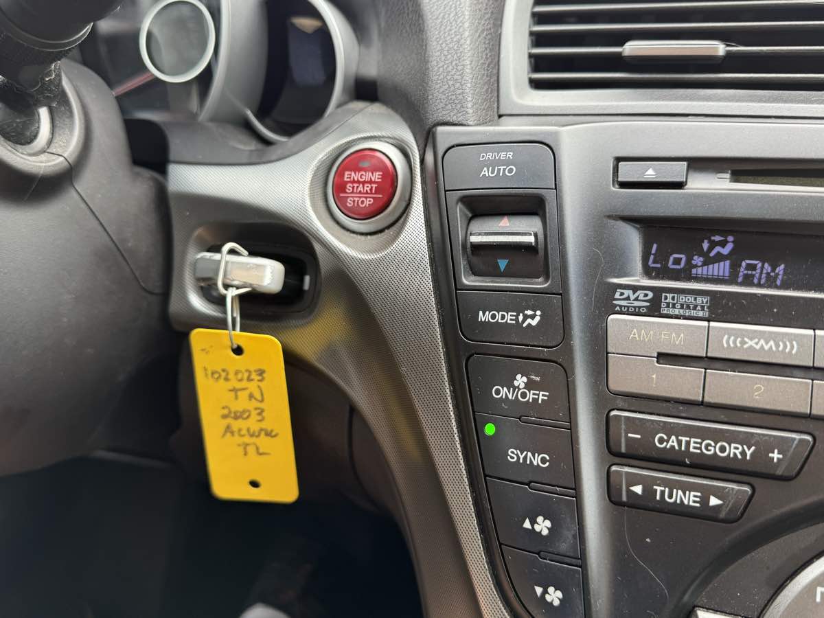 2010 Acura TL Technology photo 35
