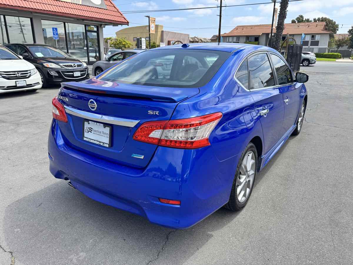 2014 Nissan Sentra SR photo 4