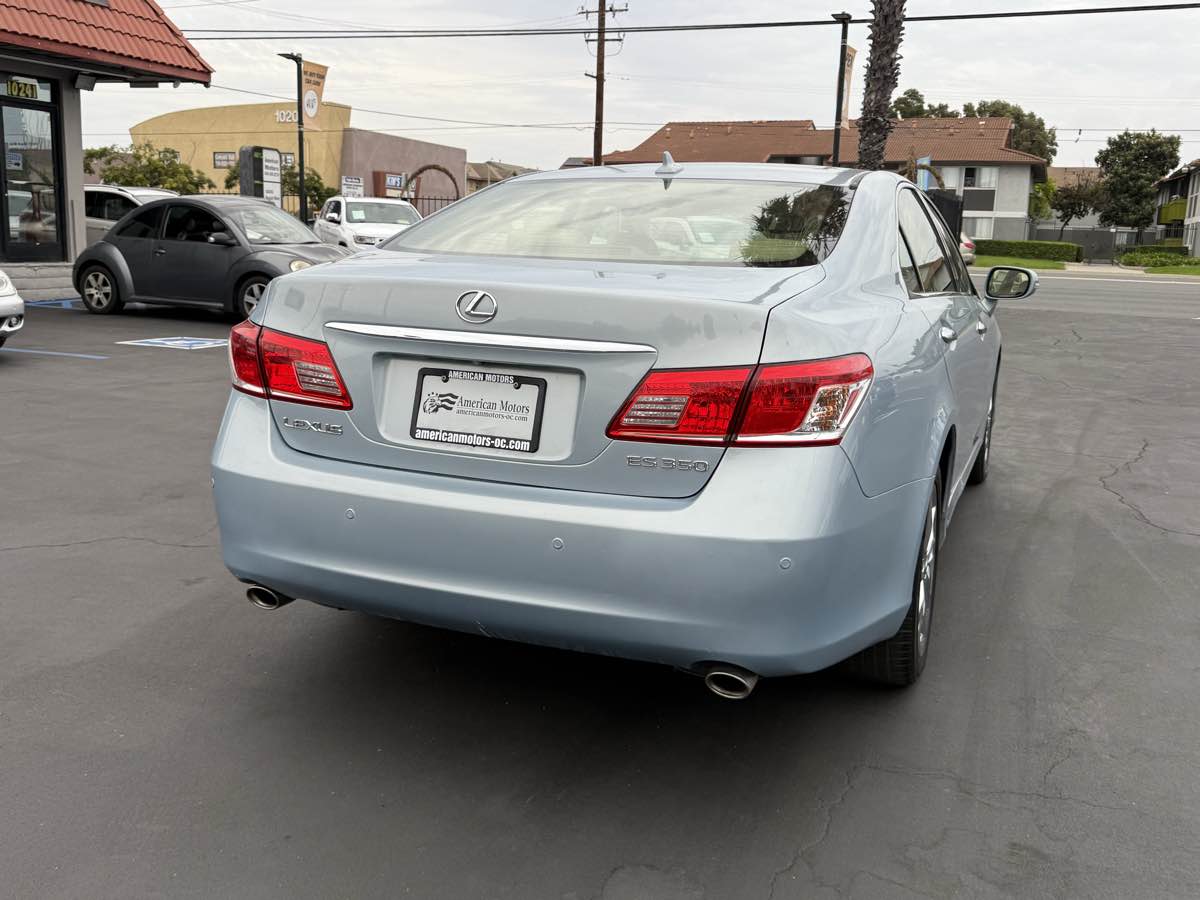 2012 Lexus ES 350 photo 3