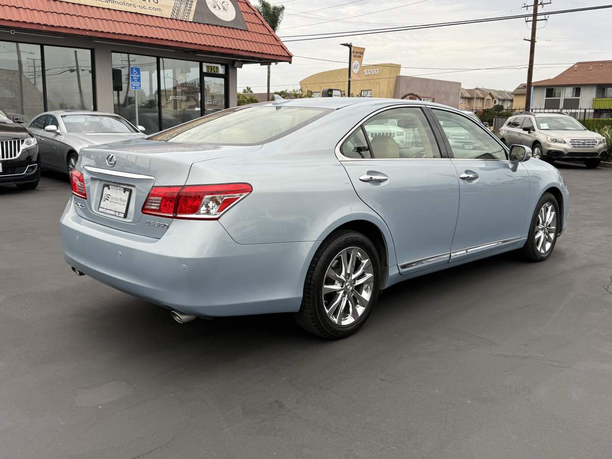 2012 Lexus ES 350 photo 5