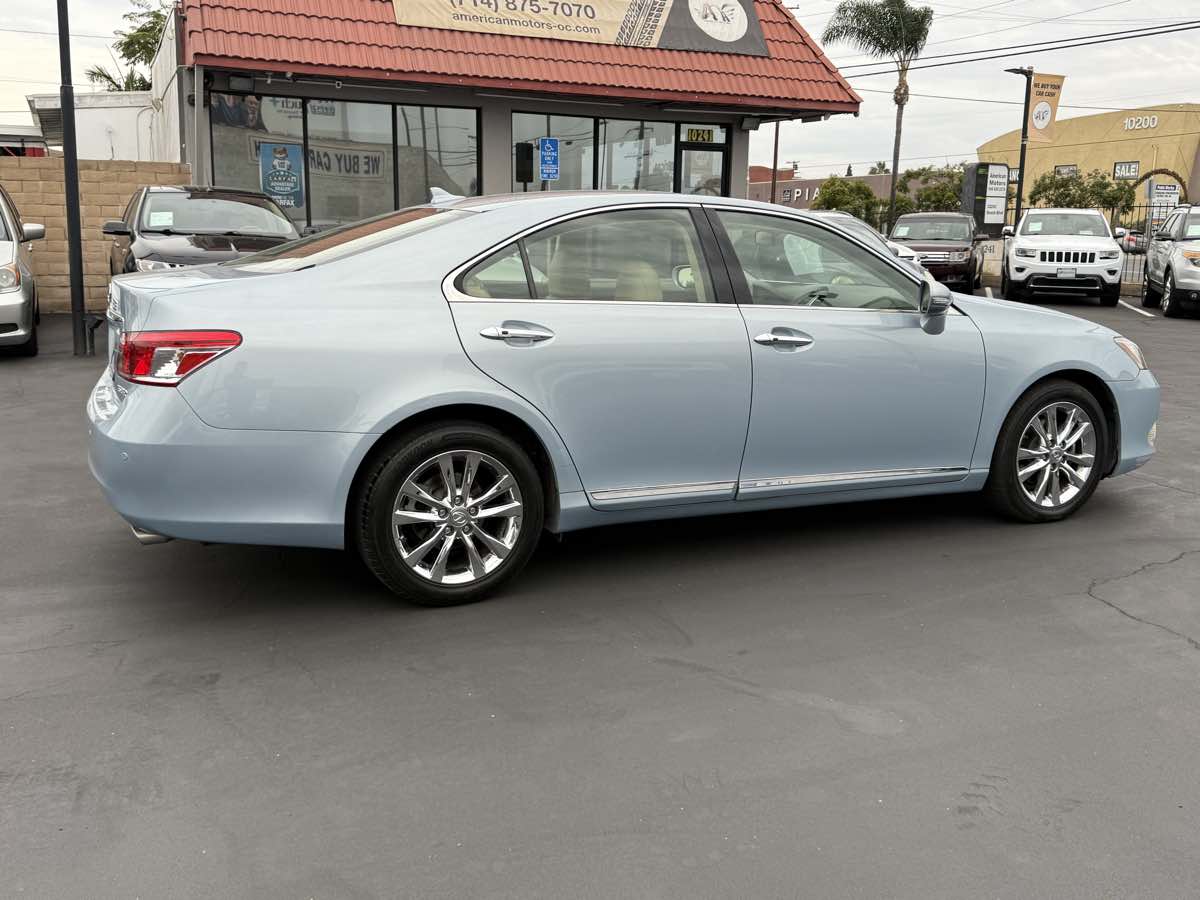2012 Lexus ES 350 photo 6