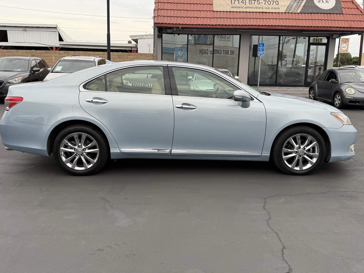 2012 Lexus ES 350 photo 7