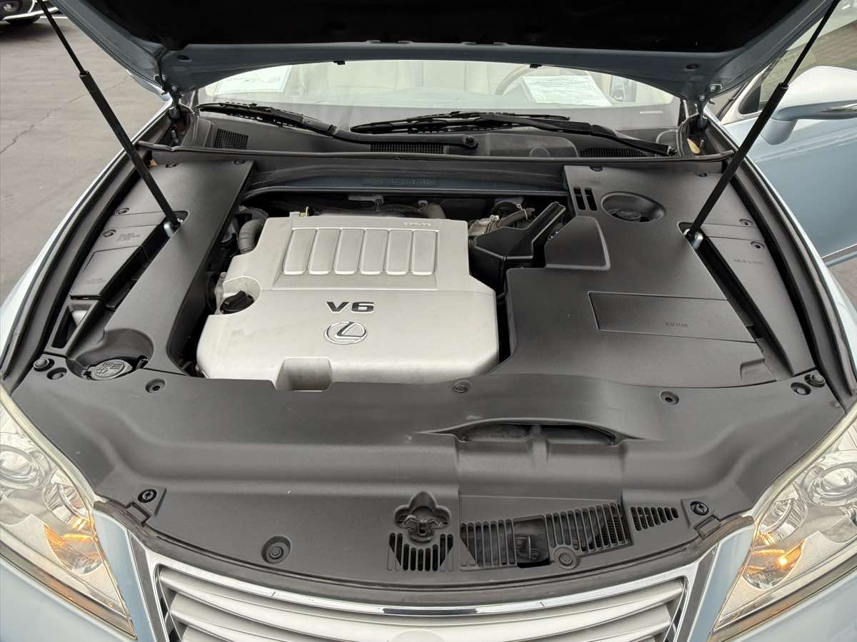 2012 Lexus ES 350 photo 28