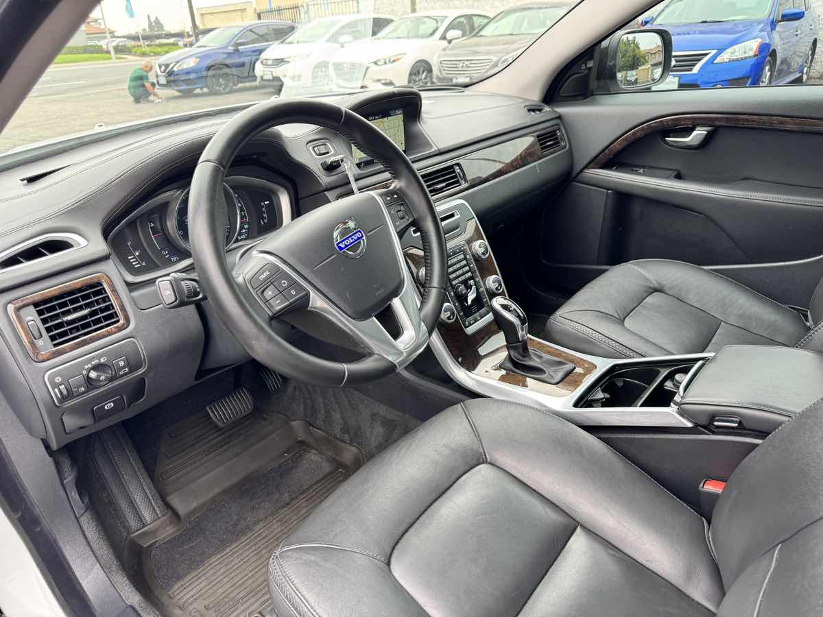 2016 Volvo XC70 T5 Drive-E Premier photo 26