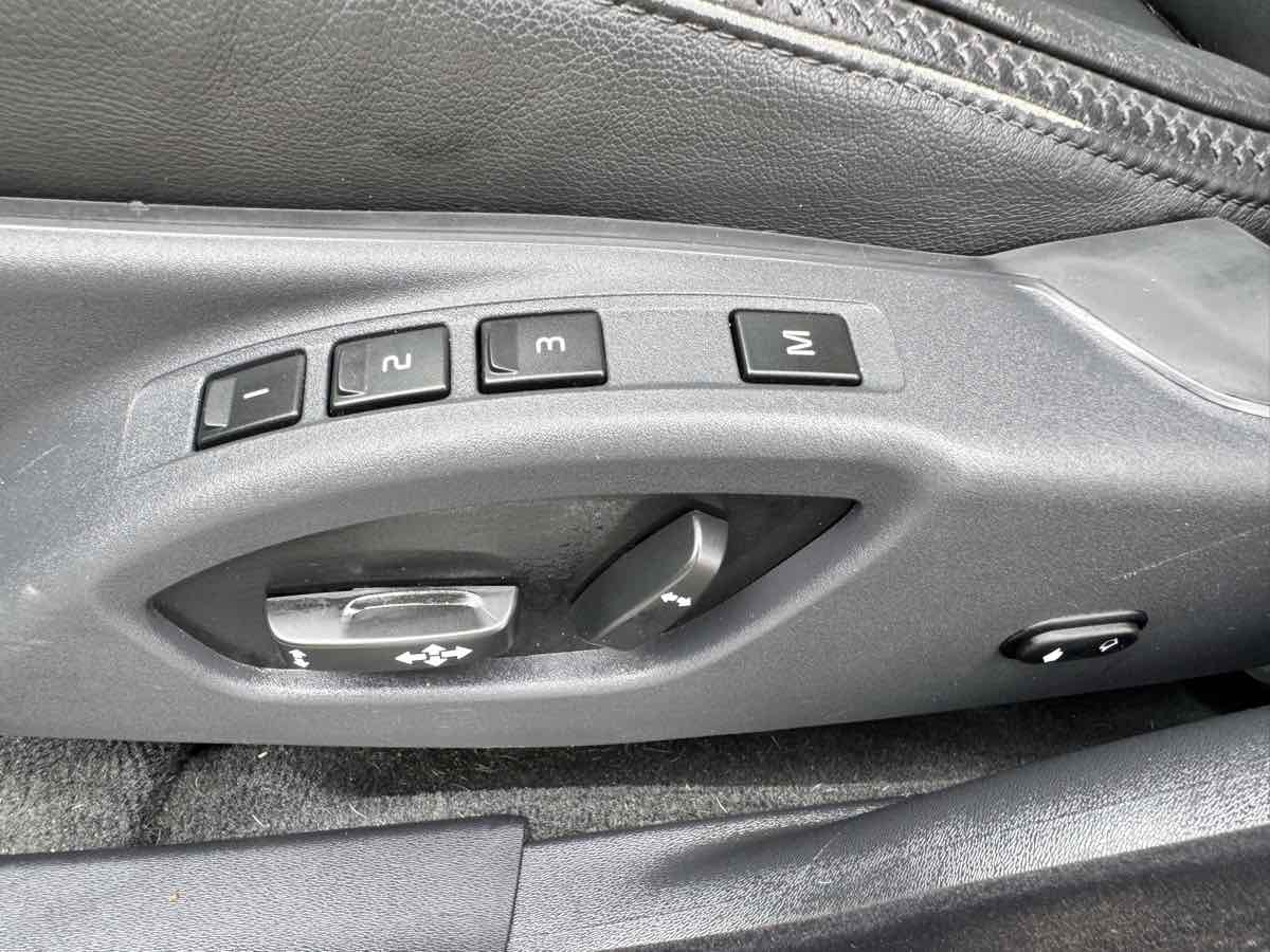 2016 Volvo XC70 T5 Drive-E Premier photo 33