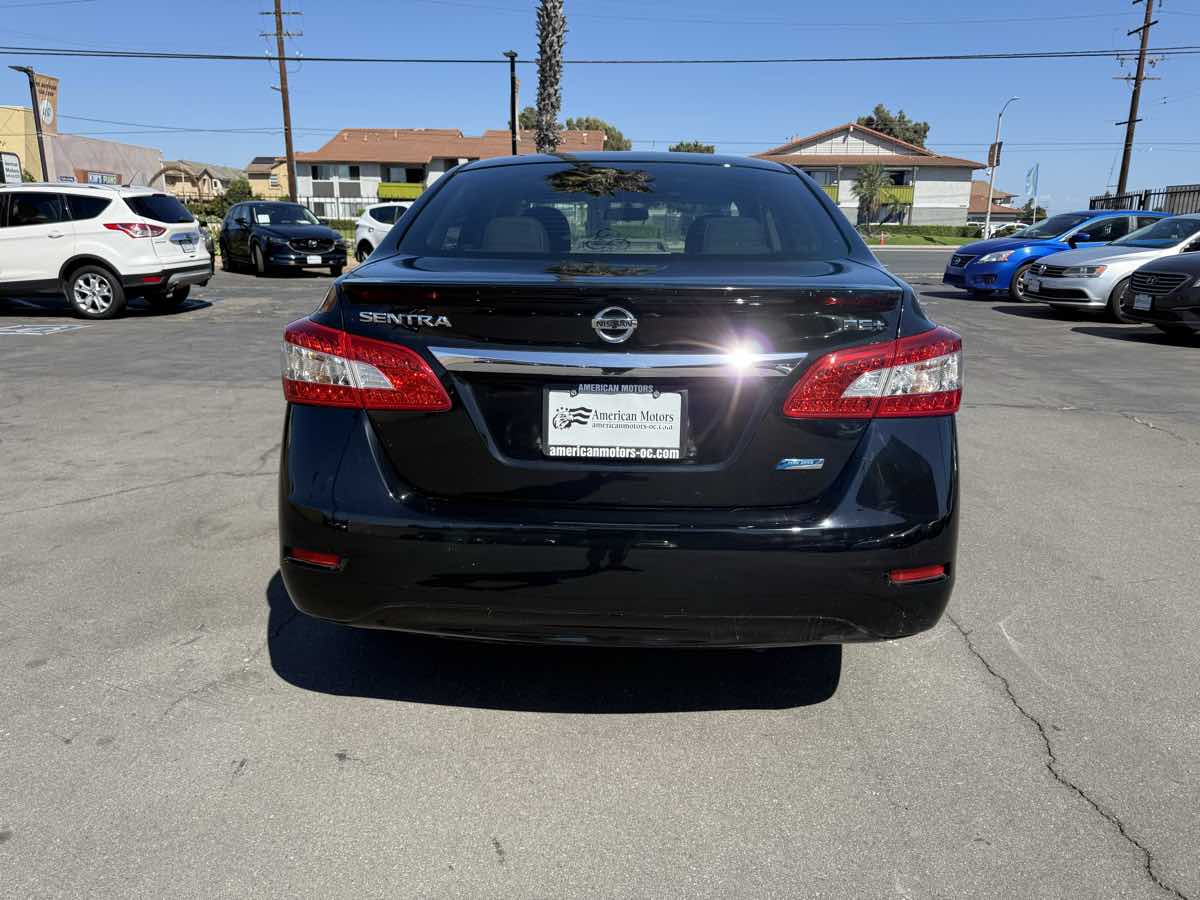 2015 Nissan Sentra S photo 2