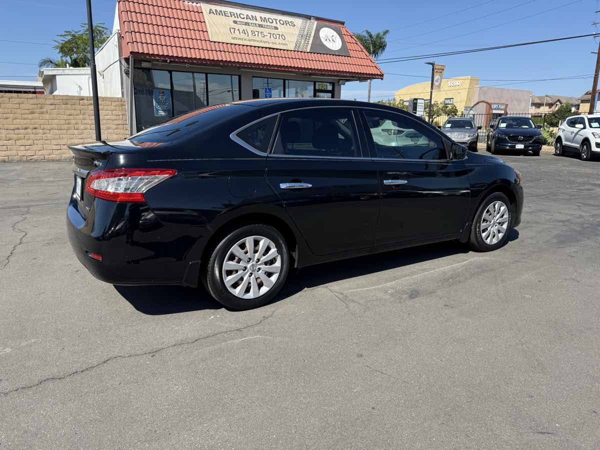 2015 Nissan Sentra S photo 5