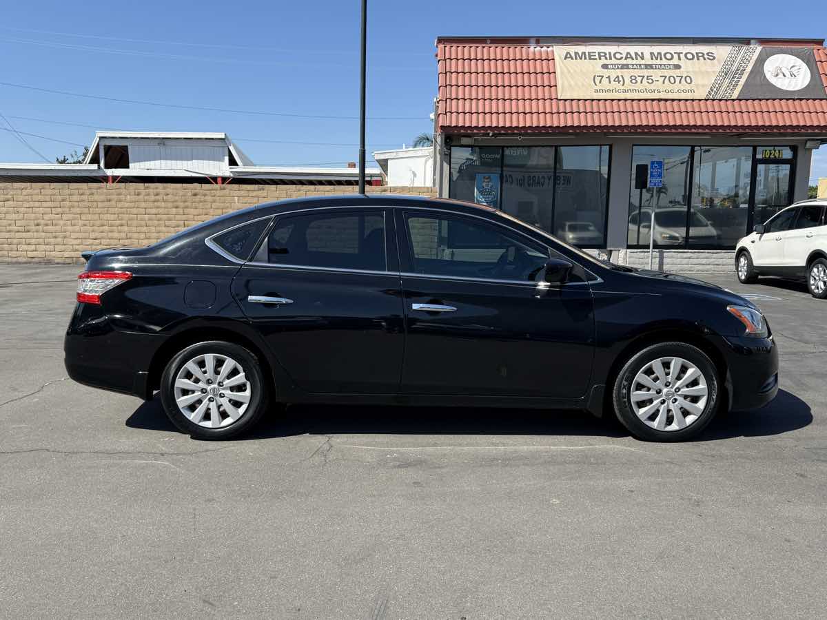 2015 Nissan Sentra S photo 6