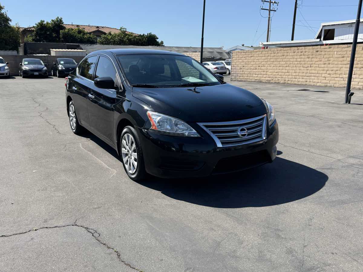 2015 Nissan Sentra S photo 9