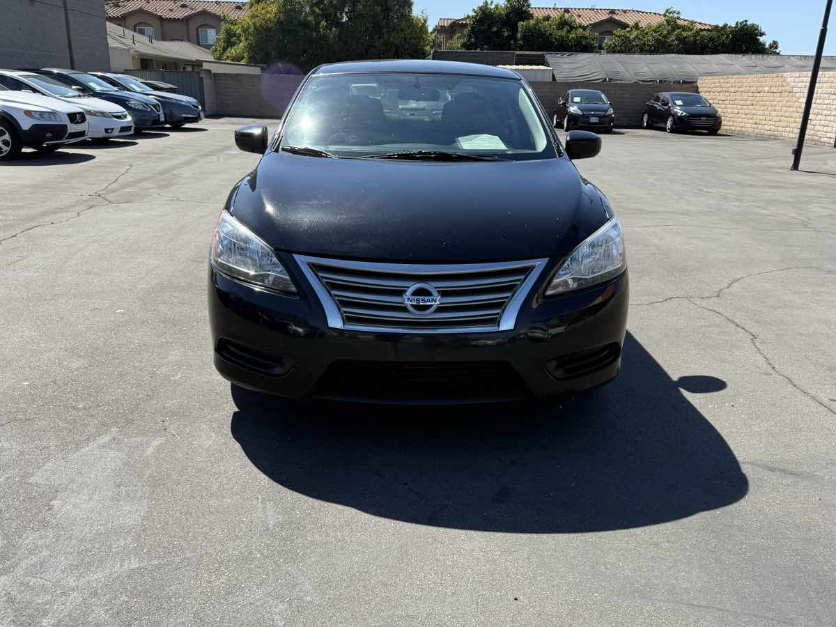 2015 Nissan Sentra S photo 11