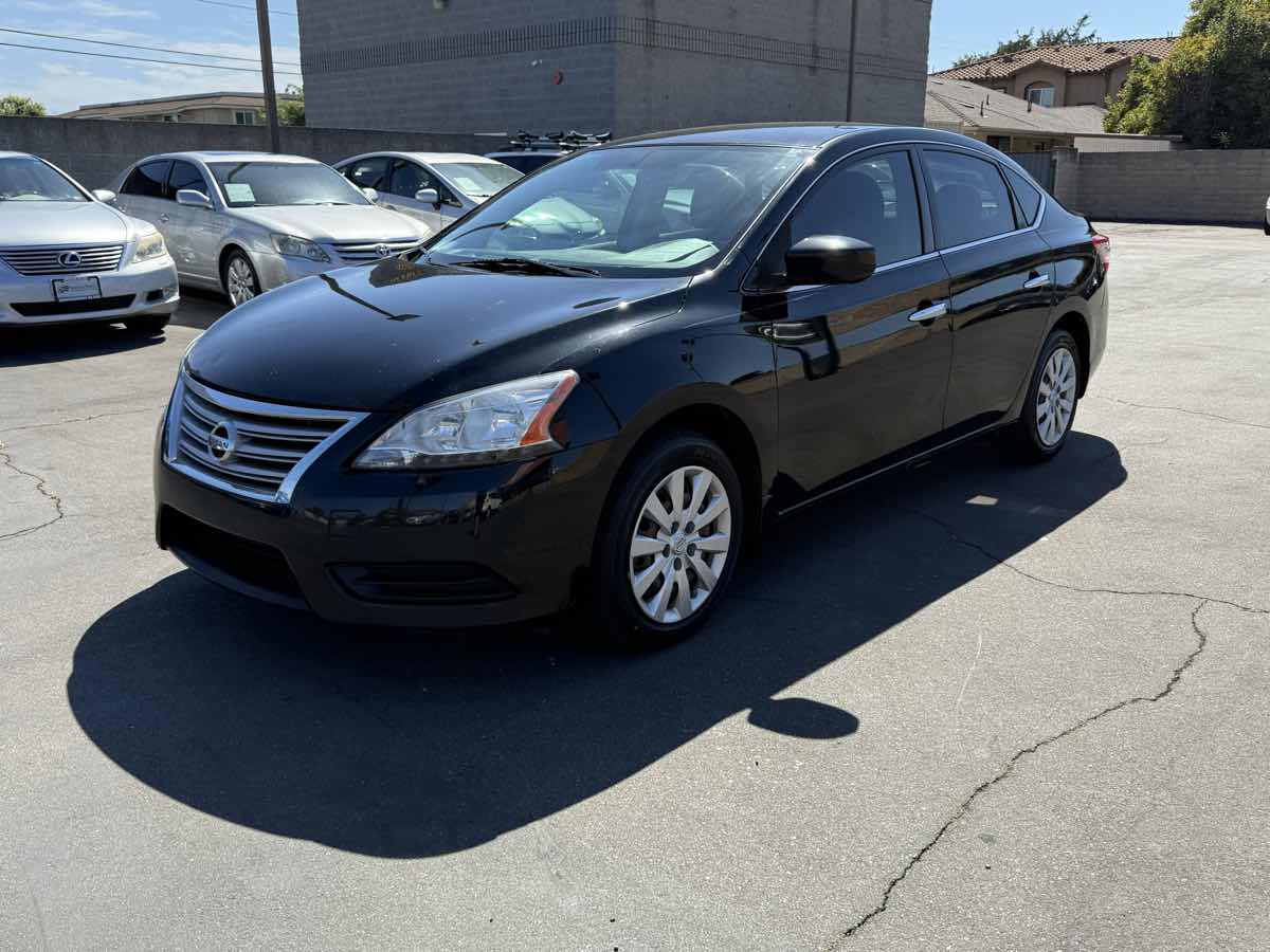 2015 Nissan Sentra S photo 14