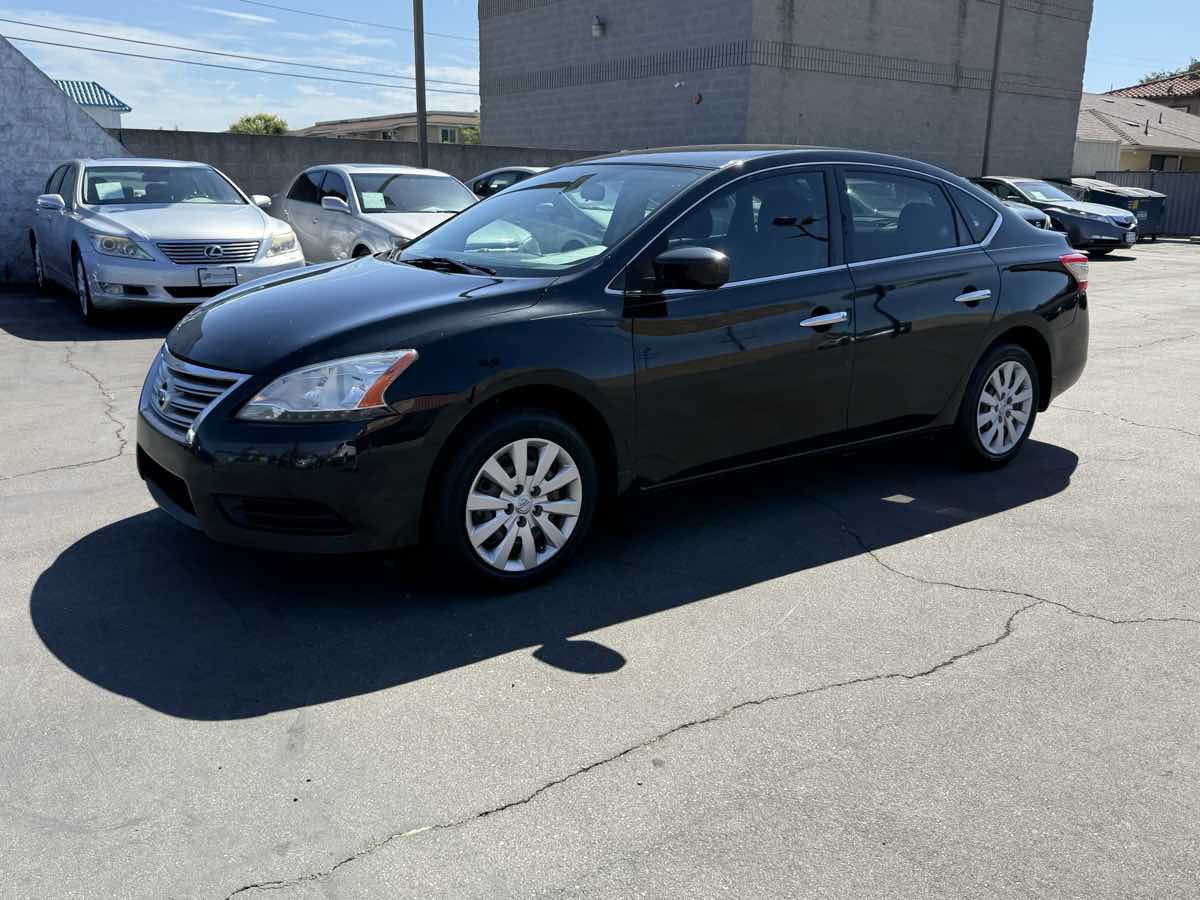 2015 Nissan Sentra S photo 15