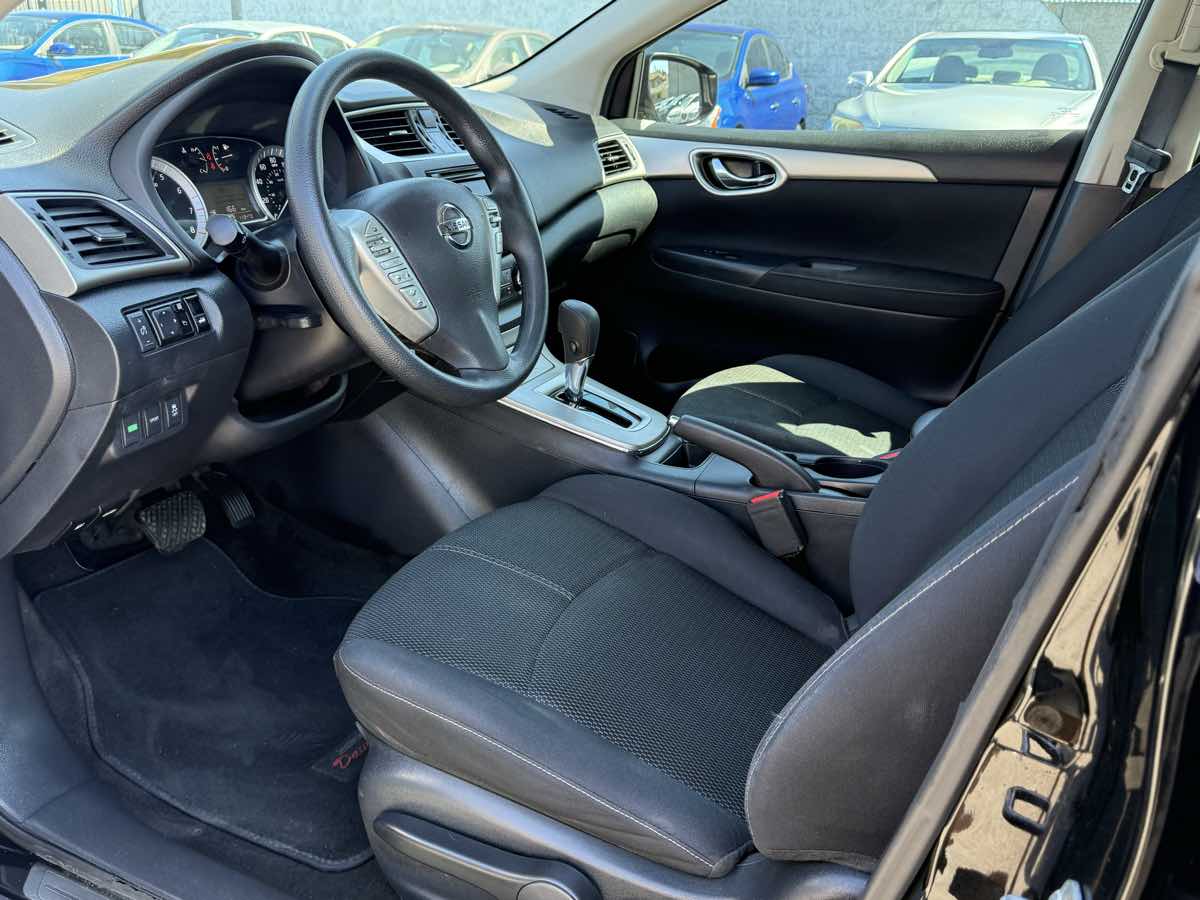 2015 Nissan Sentra S photo 21