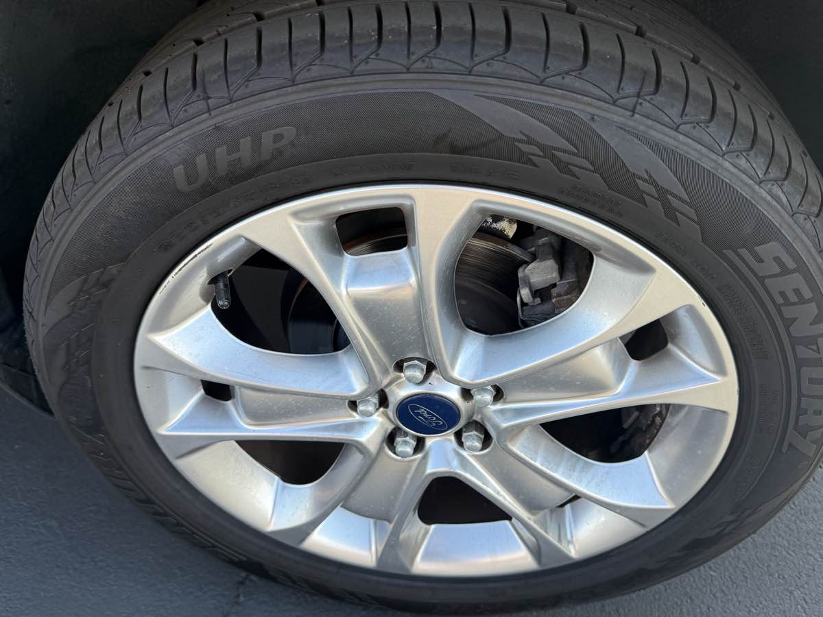 2013 Ford Escape SEL photo 11