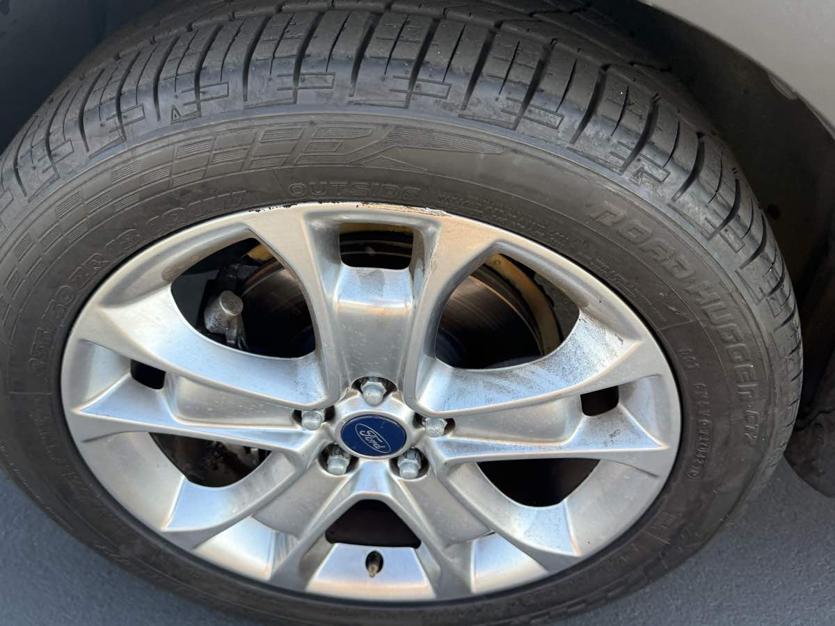 2013 Ford Escape SEL photo 12